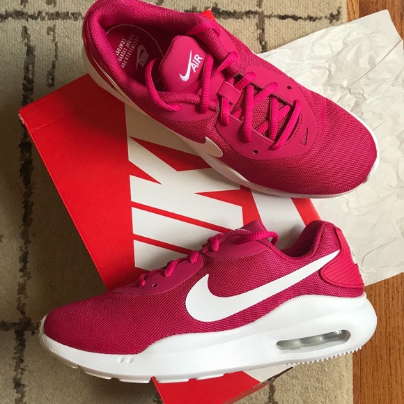 nike air max oketo women's running shoes